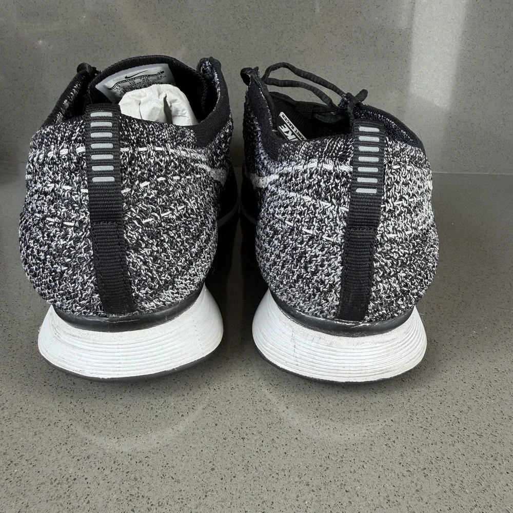 Nike Flyknit Racer Oreo 2.0 Black White Men's Size 11 Running Shoes 526628-012